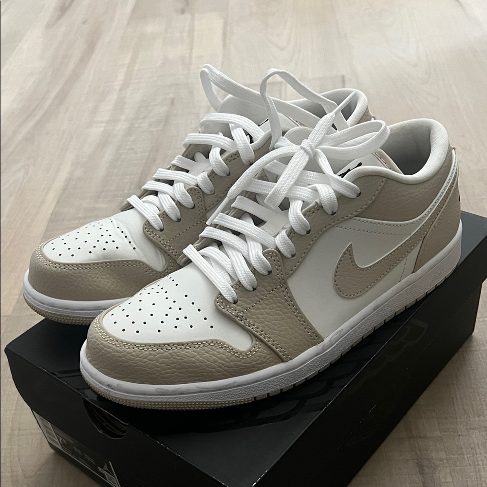 NIKE JORDAN 1 LOW SE